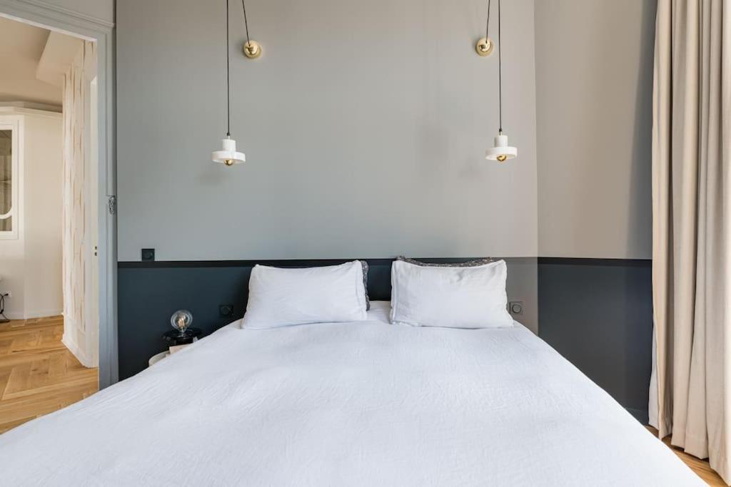 Beige Hospitalite - Apotheose Luxueux- 3 Chambres - Parking Prive Сент Етиен Екстериор снимка